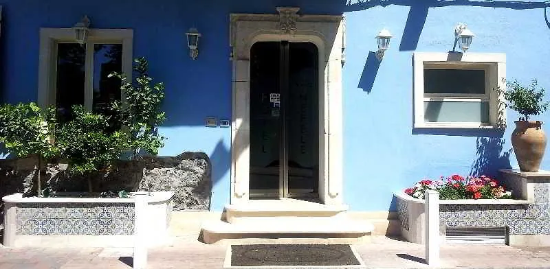 ***  Hotel Villa Nefele Giardini Naxos Italia