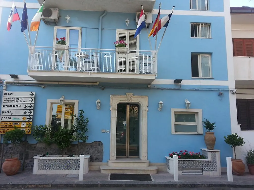 Hotel Villa Nefele Giardini Naxos 3*,
