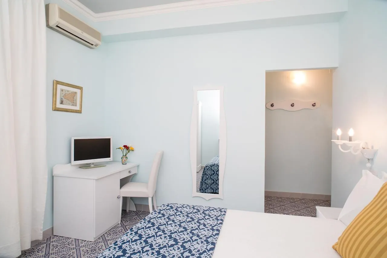 Hotel Villa Nefele Джардини-Наксос 3*,  Италия